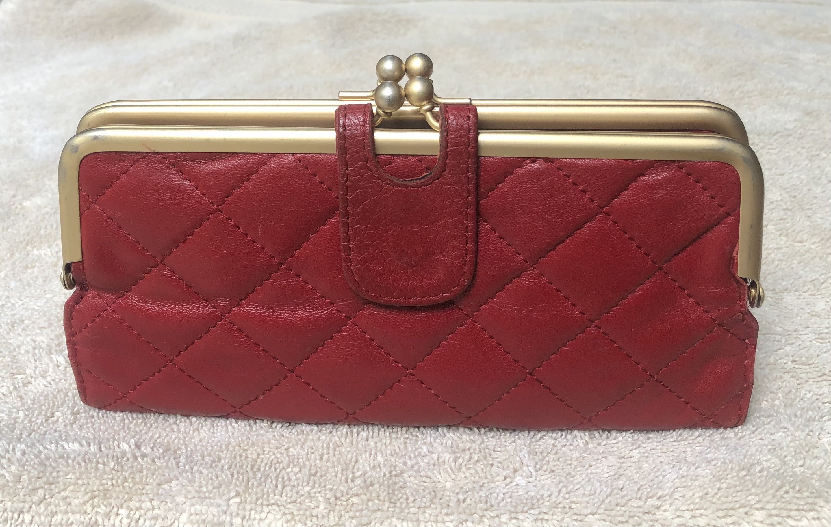 Vintage Quilted Leather Wallet - Danier - Double Kiss Lock Purse - Diamond Quilting