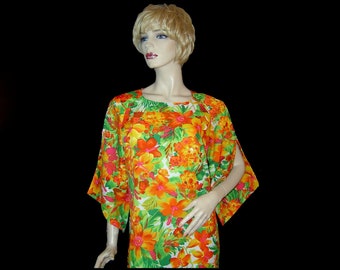 Medium - Robe maxi Pomare pake muu - hibiscus coloré - manches fendues - épaules découpées - fente longue dans le dos - hawaïen vintage des années 1970