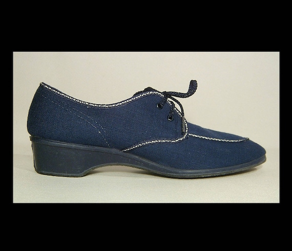Deadstock 1960s navy blue & white cotton canvas sh