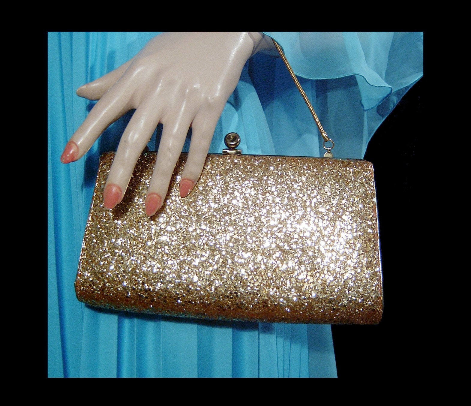 Glitter Metal Decor Clutch Bag | Evening bags, Elegant bags, Clutch bag