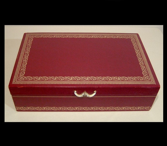 Large maroon red Mele jewellery case ~ gold felt … - image 2