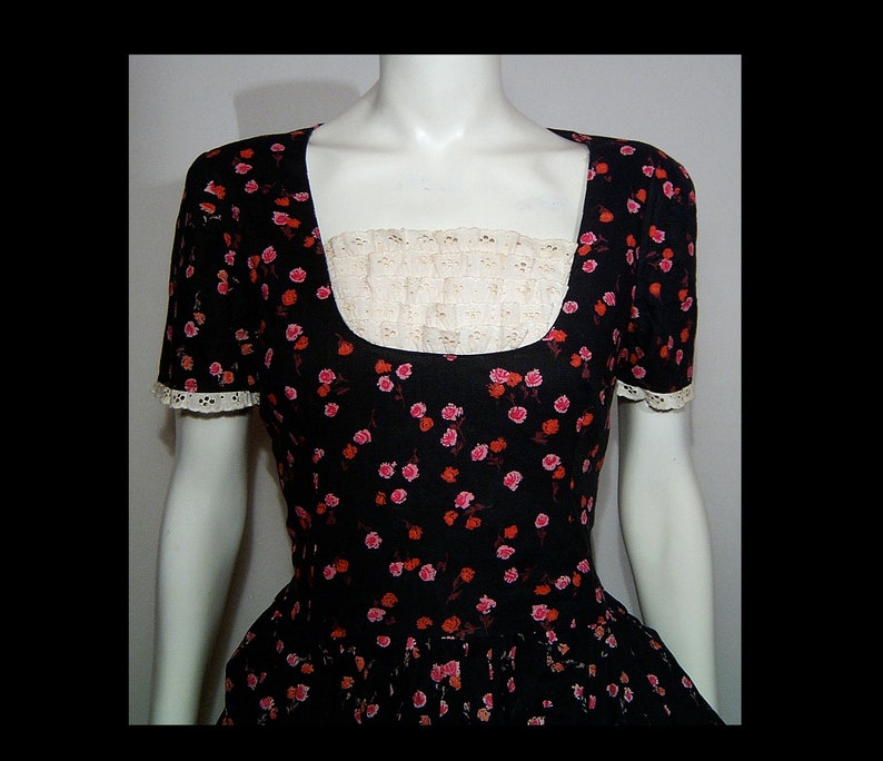 XS Small ~ jet black pink cotton rosebud print dress with white lace godet inserts ~ hem ruffle ~ 1950s 1960s ~ floral party frock home made