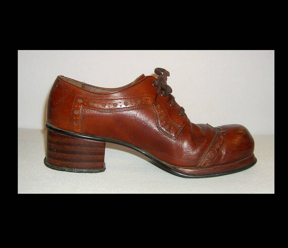 wide heels canada