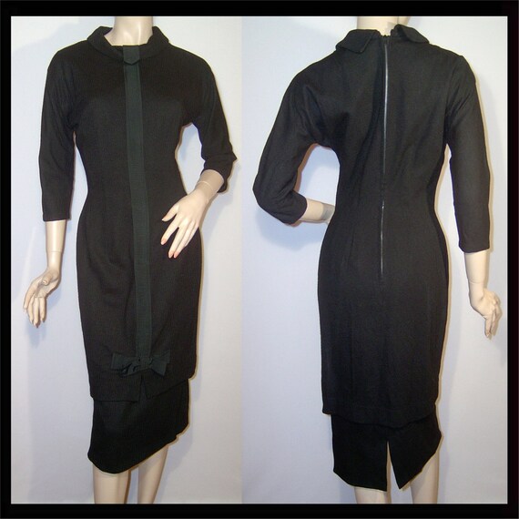 1950's Mail Order One Piece Dress with Large Yoke - Bust 32