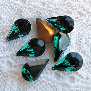 8x4 Swarovski Emerald Green Vintage Rhinestone Pear TTC Qty 8