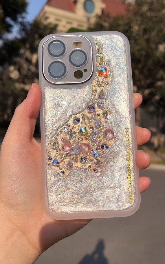 Handmade Cream Glue Glitter Phone Case Gold Rhinestone Crystal Design, 3D Luxury Sparkle Aesthetic, Bling iPhone Gift for Her. Handmade Cream Glue Glitter Phone Case Gold Rhinestone Crystal Design, 3D Luxury Sparkle Aesthetic, Bling iPhone Gift for Her.