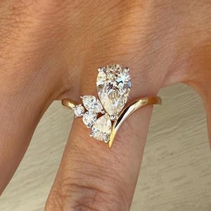 Pear Cut Lab Grown Diamond Engagement Ring: Solid Gold with Round Side Stones
