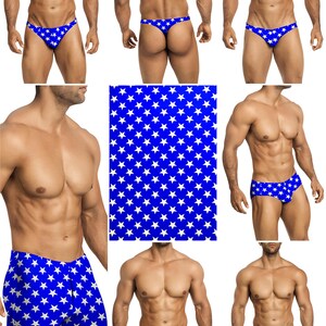 Op de afbeelding: Een collectie badkleding in verschillende stijlen, allemaal met een blauwe achtergrond en een wit sterrenpatroon. Stijlen zijn onder meer slips, strings en shorts. De badkleding is ontworpen voor een nauwsluitende pasvorm.