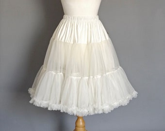 Ivory Swing Petticoat  Soft - Knee Length - Tea Length - Fifties Petticoat with Frilly Hem - Tulle - Wedding - Retro - Swishy - Knee Length