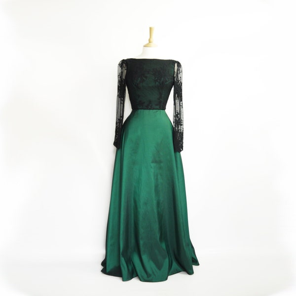 Emerald Green Taffeta and Lace Full Length Sabrina Gown - 1940s Evening Dress - Made by Dig For Victory