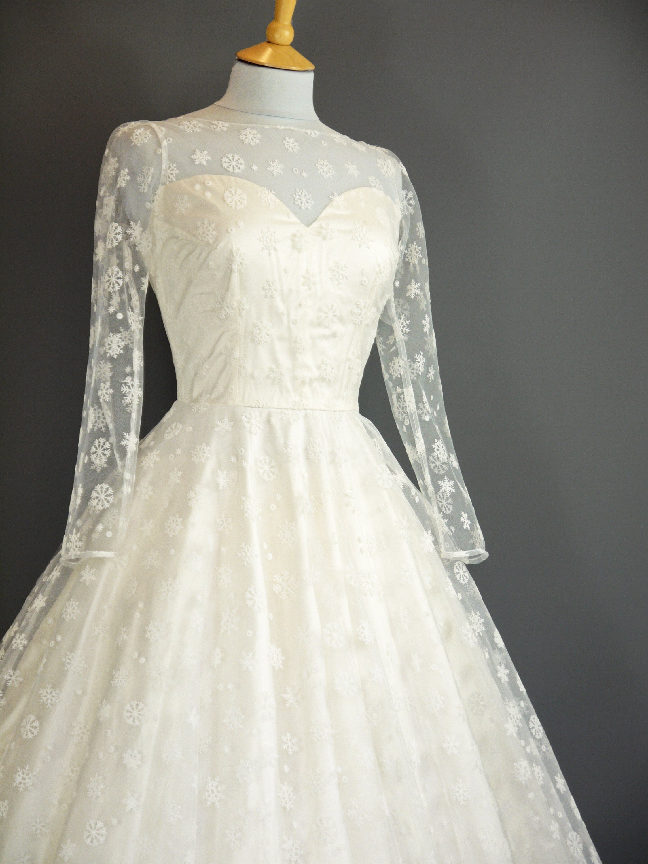 White hotsell snowflake dress