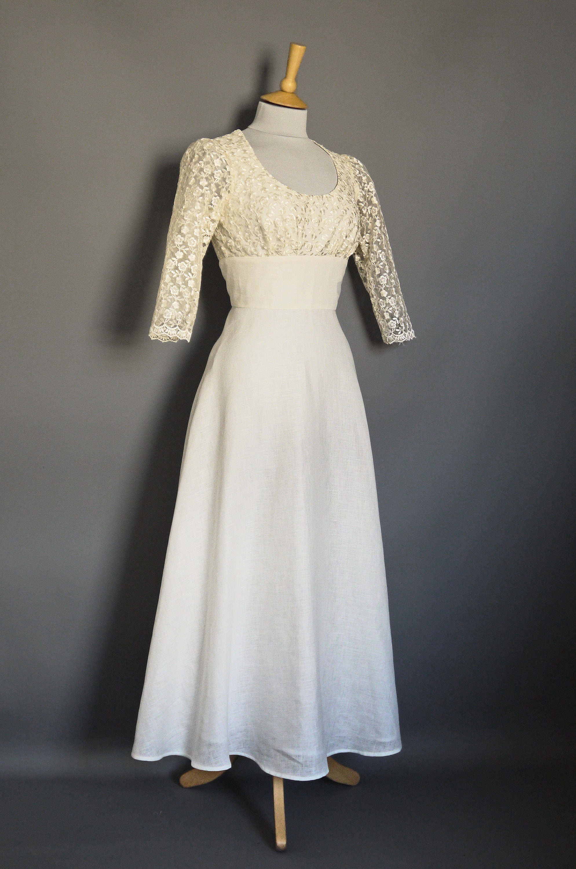 Austen Ivory Linen & Blossom Lace Wedding Dress Made by Dig - Etsy UK