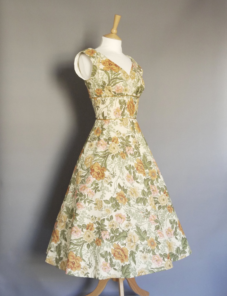 Vintage Blush Floral Cotton Sweetheart Tea Dress with Cap Sleeves & Tea Length Flared Skirt Made by Dig For Victory image 3