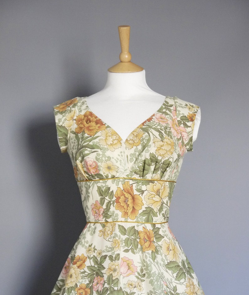 Vintage Blush Floral Cotton Sweetheart Tea Dress with Cap Sleeves & Tea Length Flared Skirt Made by Dig For Victory image 2