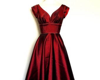 Cranberry Taffeta Sweetheart Swing Dress with Cap Sleeves and Dusky Pink Piping - Made by Dig For Victory