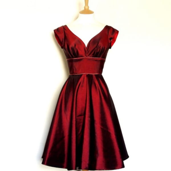 Cranberry Taffeta Sweetheart Swing Dress with Cap Sleeves and Dusky Pink Piping - Made by Dig For Victory