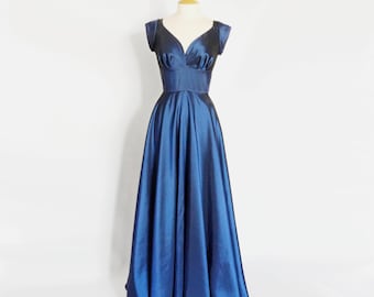 UK Size 20 Midnight Blue Taffeta Full Length Sweetheart Dress - Made by Dig For Victory