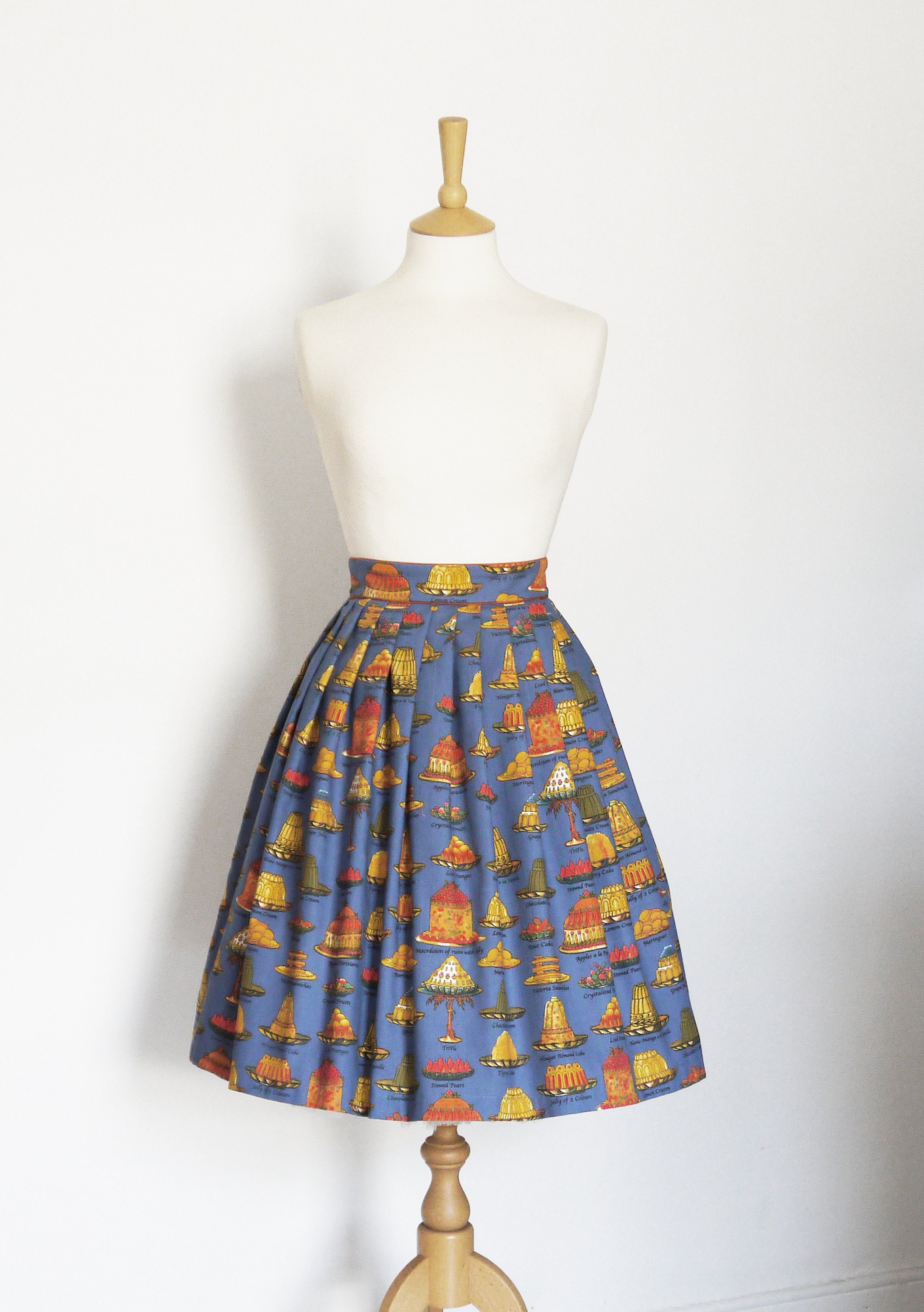 Image of Size Uk  | Us /Eu  - Victorian Pudding Vintage Print Cotton Pleated Skirt Made By Dig For Victory