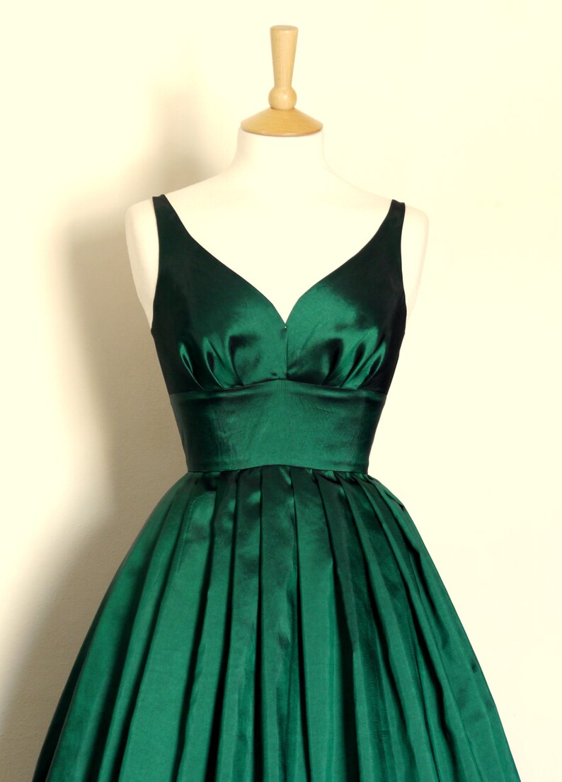 Emerald Green Taffeta Sweetheart Prom Dress with Pleated Skirt Made by Dig For Victory image 2
