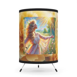 Tripod Lamp with High-Res Printed Shade, US\CA plug