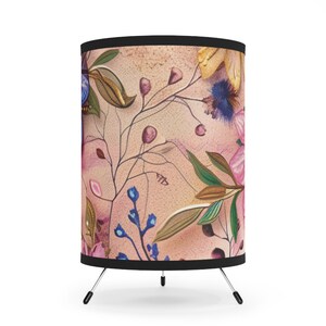 Tripod Lamp with High-Res Printed Shade, US\CA plug