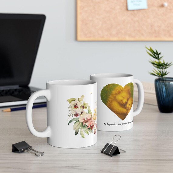 There is nothing like a mother's love (Spanish) Unique Mug