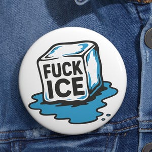 Przypinka Fck ICE: Przypinka protestacyjna aktywisty na rzecz praw imigrantów