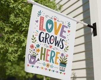 Love Grows Here Garden Flag | Floral House Banner | Botanical Garden Yard Decor | Spring Porch Flag | Cottage Garden Decoration