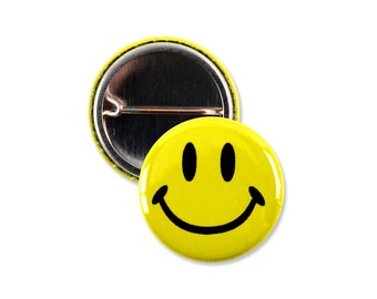 500 Pack - Classic Smiley Face Pinback Button Badges - 1 Inch