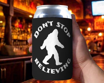 1 Pack - Bigfoot Sasquatch Cryptid Spooky Beverage Drink Cooler Sleeve