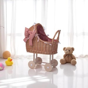 Rieten poppenwagen, duwspeelgoed voor baby meisje, speelgoed voor peuters, rieten kinderwagen, kinderkamerdecoratie, cadeau poppenwagen, wagenmand