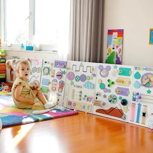 Set Montessori Busy Board, Wall Toy with 5 Panels for Toddlers, Wooden Gift for Boys and Girls, Great for Church Playrooms,1st Birthday Gift