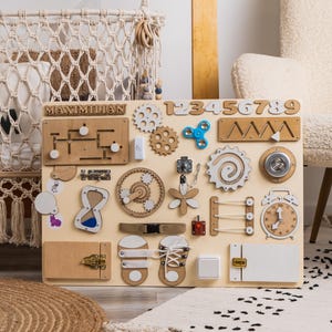 Tableau animé sensoriel en bois pour bébés et tout-petits, jouet d'apprentissage Montessori, tableau occupé personnalisé, tableau occupé Montessori, tableau occupé de voyage