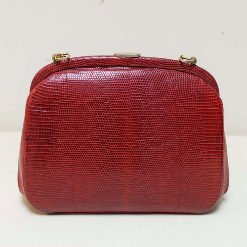 Vintage LEZARD Made in France Red shops Stamped Lizard Handbag Purse w Chain Handle
