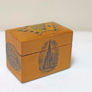ANTIQUE MAUCHLINE Ware Souvenir Playing Card Storage Box ~ Edimburgo Scozia Immagini