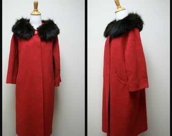 VTG 60s/70s TOWNLEY by Annis Furs Red Wool Boucle Overcoat w Black Fur Collar Size S/M
