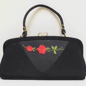 Bolso de bolsa satchel de tela negra vintage con rosas bordadas