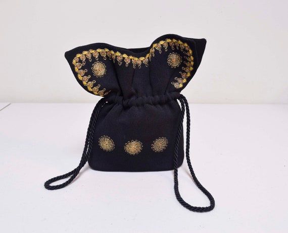 VINTAGE 1930s/40s Black Rayon Crepe Embroidered Ha