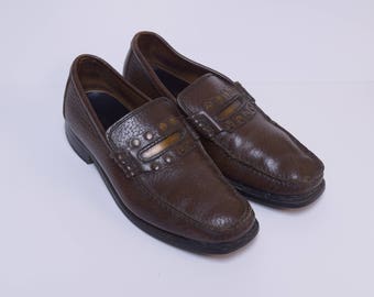 VTG Mens Sears Collegiate Hand Sewn Penny Loafers with Brass Stud Detail 8.5 D