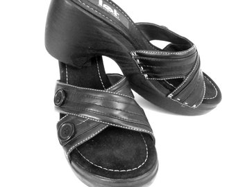 289 Best Shoes images in 2020 Shoes Demonia shoes Me too shoes 289 Best Shoes images in 2020 Shoes Demonia shoes Me too shoes