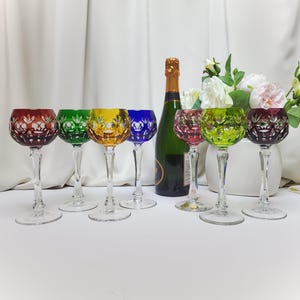 Farbiges kristallglas