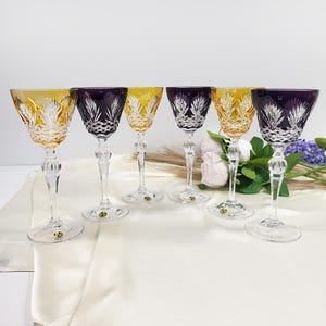 Set mit 6 Vintage Peill Kristall Weingläsern - Amethyst & Gelb - Signiert „P“ - 120 ml - Seltene Farben - Boho Gläser