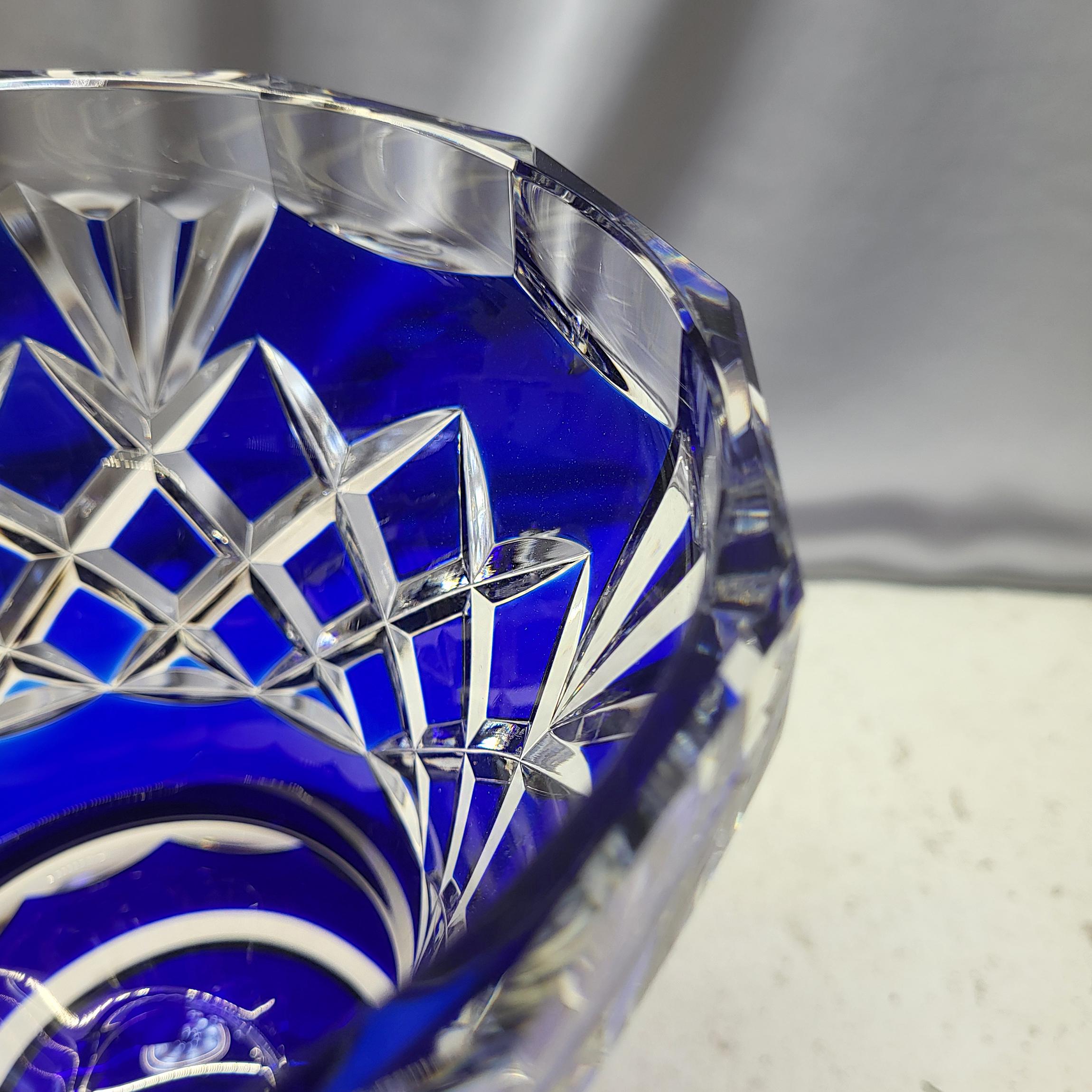 Val Saint Lambert クリスタル花瓶 ブルー カットガラス 色被せ Val Saint Lambert Blue Cut to Clear Crystal Vase on Foot Signed
