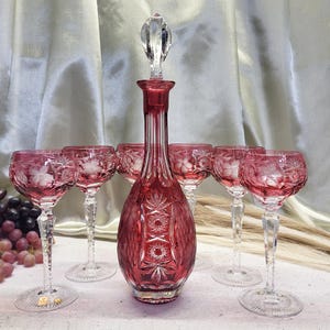 Nachtmann Traube Cranberry Red Cut to Clear Crystal Decanter and Six Matching Vine Glasses – Handcrafted Elegance