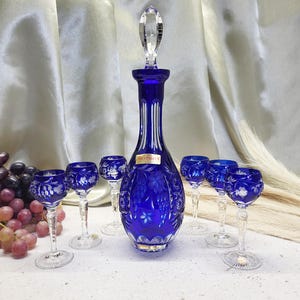 Nachtmann Traube Cobalt Blue Cut to Clear Crystal Decanter and Six Matching Liqueur Glasses – Handcrafted Elegance