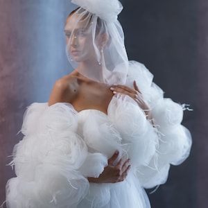 Bridal tulle cape with flower ruffles, long wedding cape with train and pearls, elegant topper for modern bride or bridal photoshoot