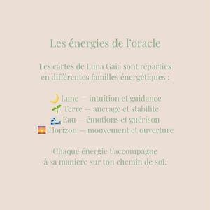 Puede incluir: Gráfico beige con texto en francés que detalla familias energéticas: Luna, Tierra, Agua y Horizonte. El título es "Les énergies de l'oracle". Una ilustración floral en la parte inferior.