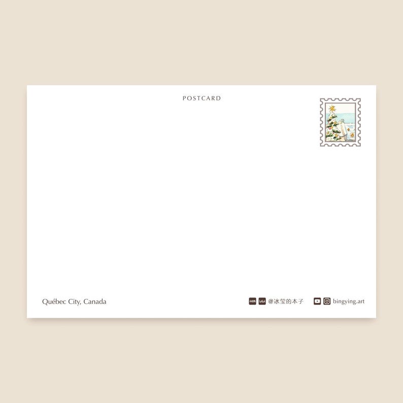 以下が含まれることがあります： 上部に「POSTCARD」という文字が入った白いポストカード。 ポストカードには、右上に切手、左下に「Qu&eacute;bec City, Canada」という文字が入っています。 ソーシャルメディアのアイコンとユーザー名は右下にあります。