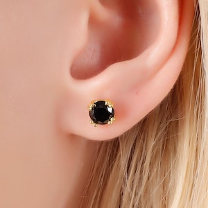 Onyx Round Cut Earring, Solitarie Silver Earrings, Birthstone Earrings, Minimalist Stud Earrings, Solid Gold Earrings, Gift For Her