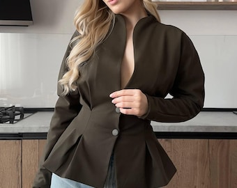 Elegant Peplum Blazer For Women Milk Olive Structured Jacket Minimal Office Outfit Luxury Buttonless Blazer Chic Formal Evening Look